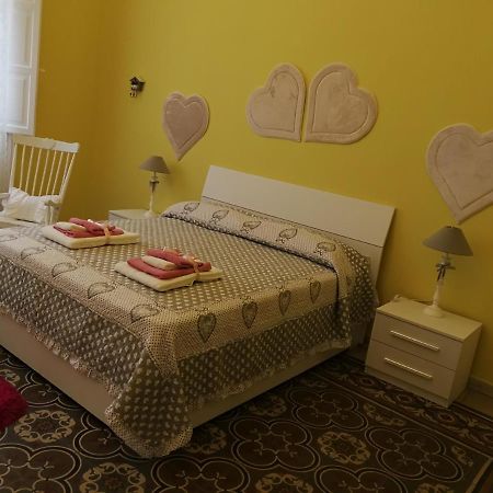 Appartamento Cuore Al Centro Di 타란토 외부 사진