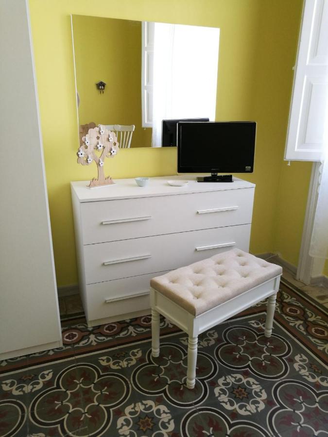 Appartamento Cuore Al Centro Di 타란토 외부 사진
